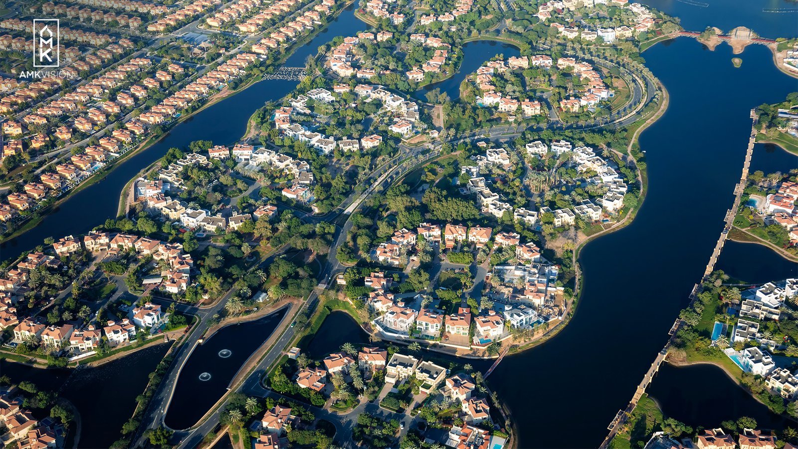 Villas in Dubai: The Ultimate Guide to Prices, Locations, and ROI - AMK Vision